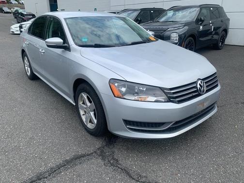 2015 Volkswagen Passat 1.8T S