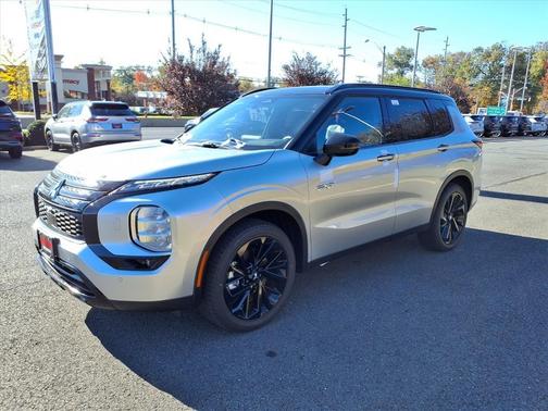 2025 Mitsubishi Outlander PHEV SEL