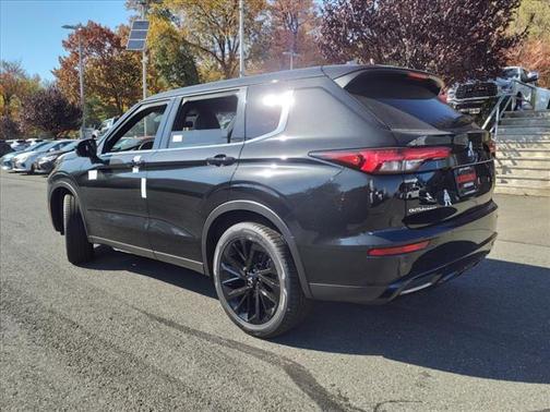 2024 Mitsubishi Outlander