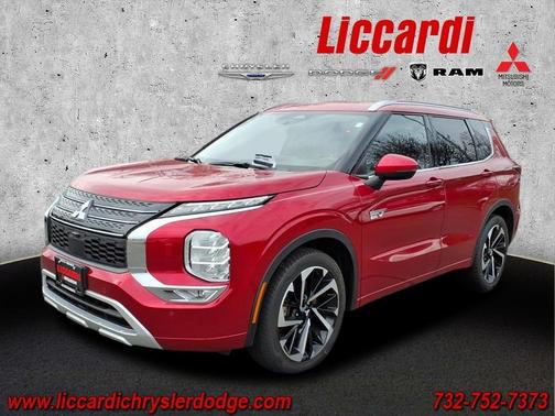 2023 Mitsubishi Outlander PHEV 