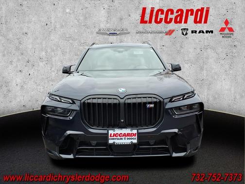 2023 BMW X7 M60i
