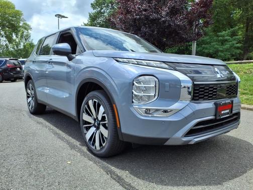 2025 Mitsubishi Outlander