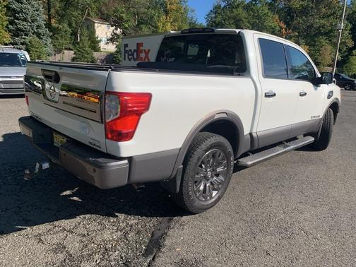 2017 Nissan Titan Platinum Reserve