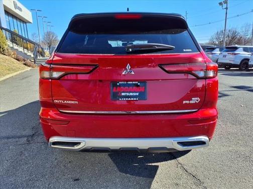 2025 Mitsubishi Outlander PHEV