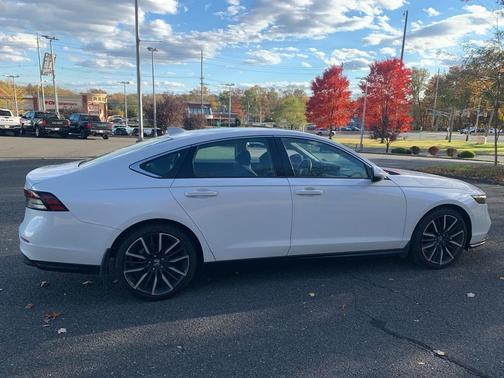 2023 Honda Accord Hybrid Touring