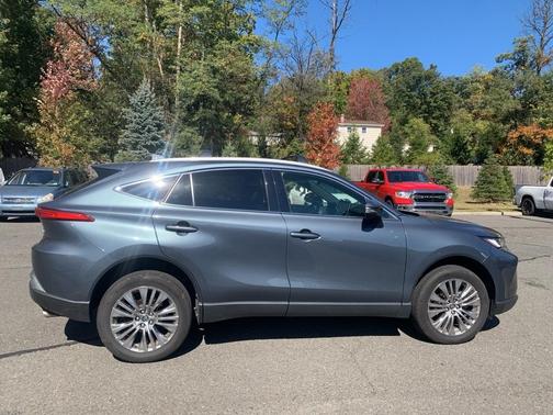 2022 Toyota Venza 