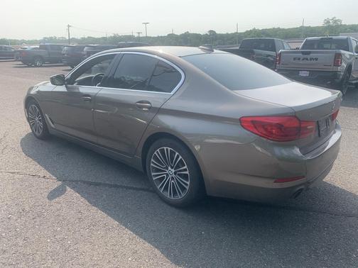 2019 BMW 530 i xDrive