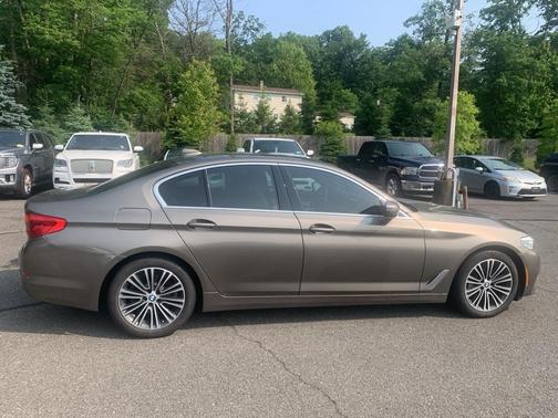 2019 BMW 530 i xDrive