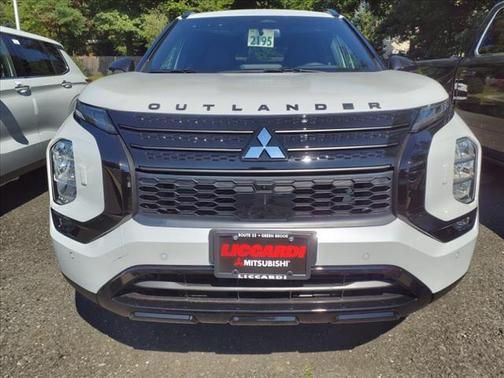 2024 Mitsubishi Outlander