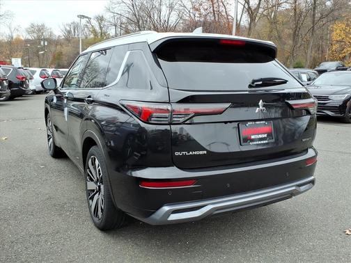 2025 Mitsubishi Outlander 