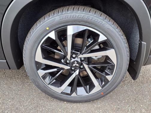 2025 Mitsubishi Outlander PHEV SE
