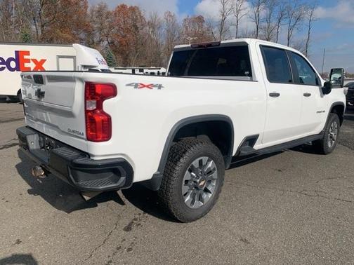 2022 Chevrolet Silverado 2500 Custom