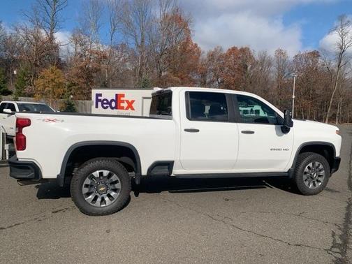 2022 Chevrolet Silverado 2500 Custom