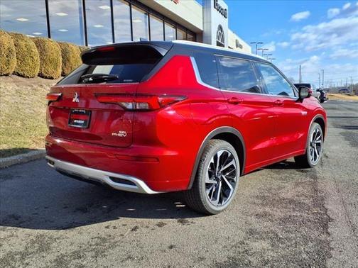 2025 Mitsubishi Outlander PHEV