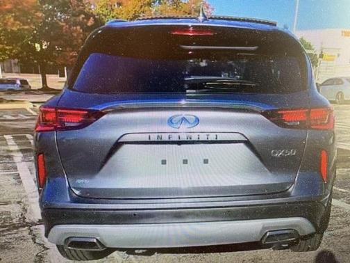 2022 INFINITI QX50 Luxe
