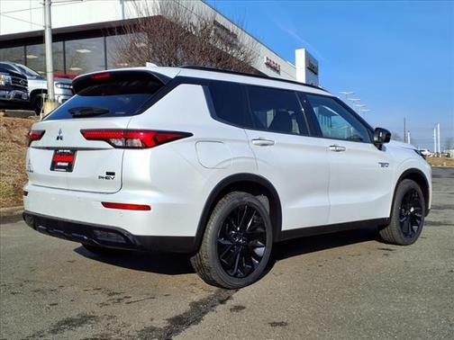 2025 Mitsubishi Outlander PHEV