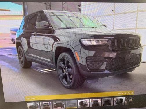2022 Jeep Grand Cherokee Altitude