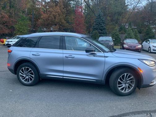 2022 Lincoln Corsair Standard
