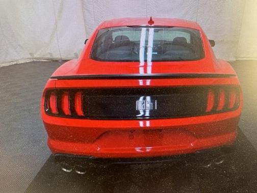 2022 Ford Mustang Mach 1