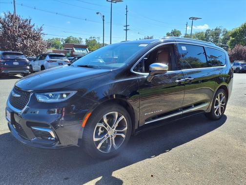 2026 Chrysler Pacifica Pinnacle