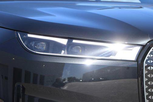 2025 BMW iX xDrive50