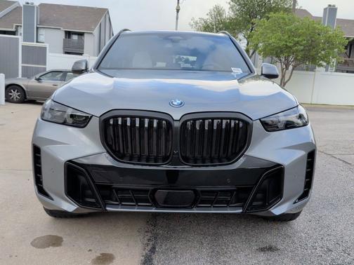 Skyscraper Grey Metallic 2026 BMW X5 PHEV xDrive50e