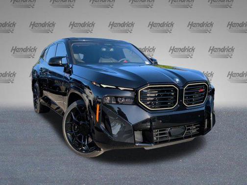 Black Sapphire Metallic 2026 BMW XM Label