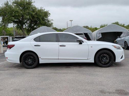Ultra White 2015 Lexus LS 460 Crafted Line