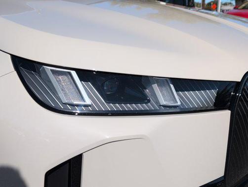 2026 BMW iX xDrive45