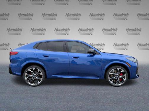 Portimao Blue Metallic 2026 BMW X2 xDrive28i