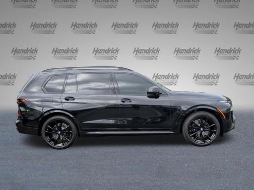 Black Sapphire Metallic 2026 BMW X7 xDrive40i