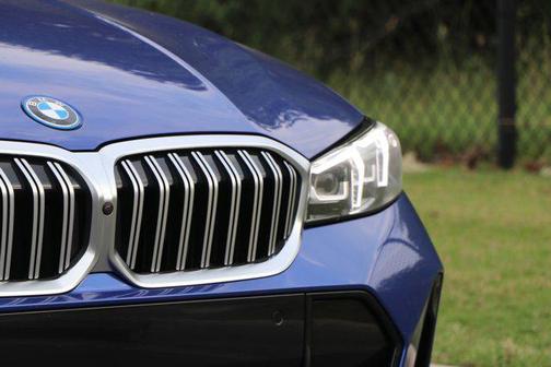 2024 BMW 330e Base