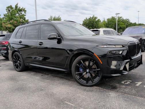 Black Sapphire Metallic 2024 BMW X7 M60i