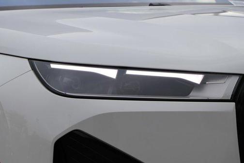2025 BMW iX xDrive50