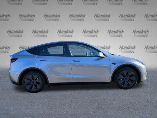 2024 Tesla Model Y Long Range Dual Motor All-Wheel Drive