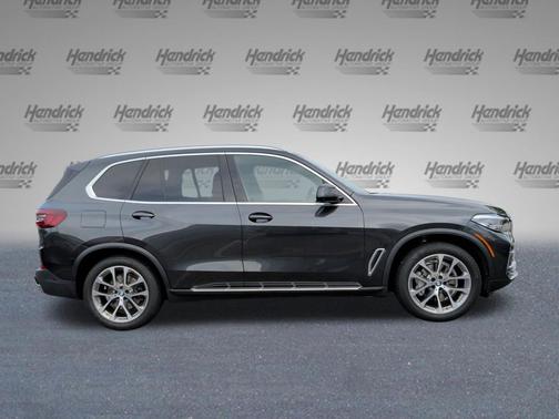 Dark Graphite Metallic 2023 BMW X5 xDrive40i