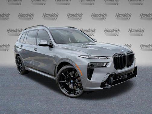 Skyscraper Grey Metallic 2026 BMW X7 xDrive40i