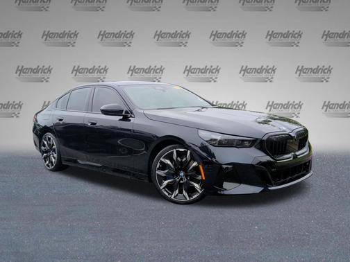 Carbon Black Metallic 2024 BMW 540 xDrive