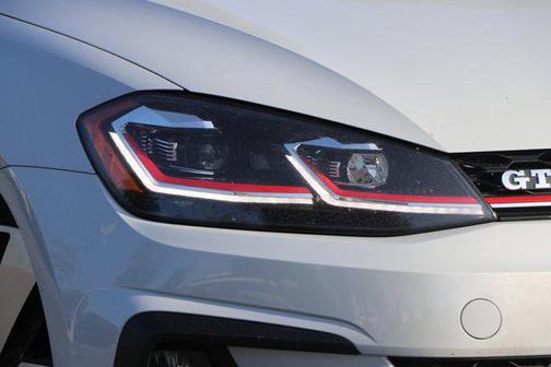 2018 Volkswagen Golf GTI 2.0T S 4-Door