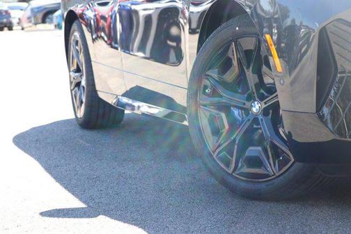 2025 BMW iX M60