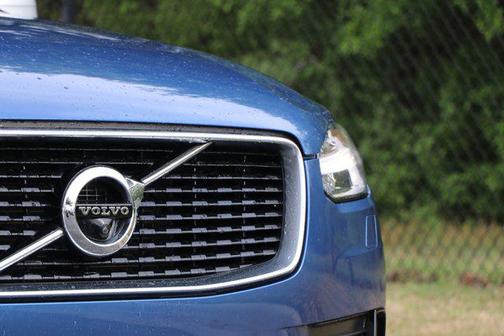 2019 Volvo XC90 T6 R-Design