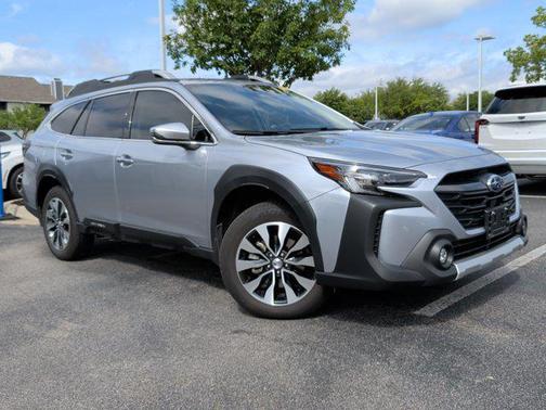 Ice Silver Metallic 2025 Subaru Outback Touring XT