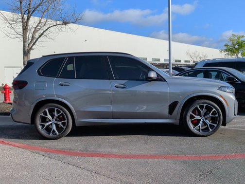 Skyscraper Grey Metallic 2024 BMW X5 xDrive40i