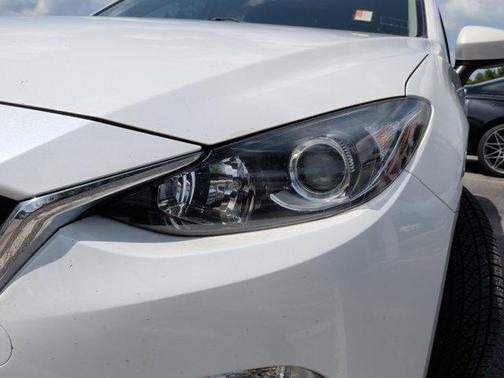 Snowflake White Pearl Mica 2015 Mazda Mazda3 i Touring