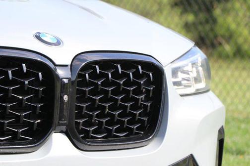 2022 BMW X3 M40i
