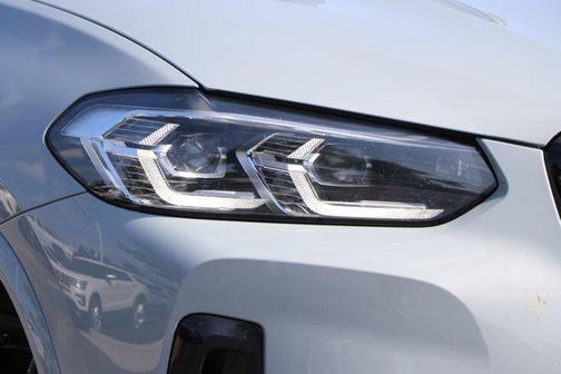 2022 BMW X3 M40i