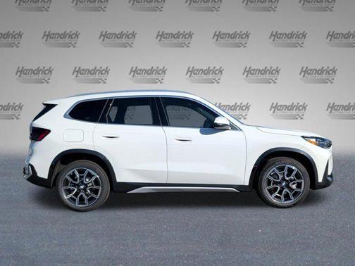 Alpine White 2026 BMW X1 xDrive28i