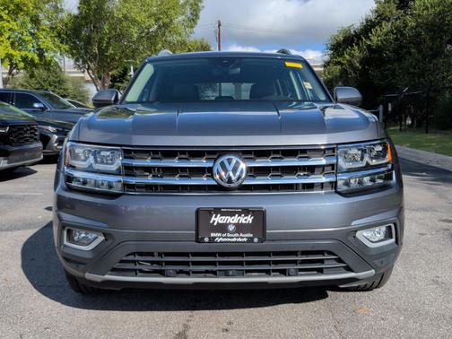 Platinum Gray Metallic 2018 Volkswagen Atlas 3.6L SEL Premium