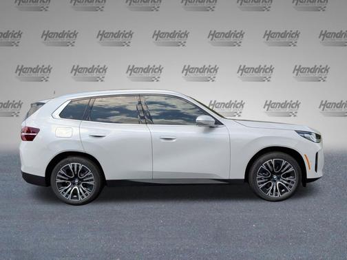 Mineral White Metallic 2026 BMW X3 30 xDrive