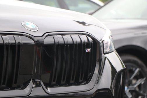 2025 BMW X1 M35i